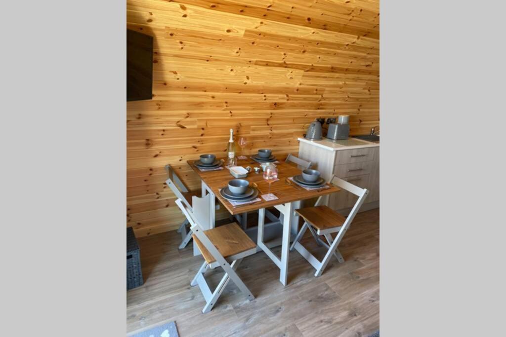 Allt Yelkie Pod Tri, Earlish Extérieur photo